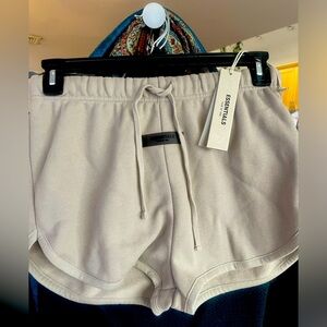 ESSENTIALS FEAR OF GOD: Medium